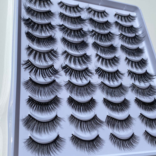 Lady 20 pair Lash Bundle